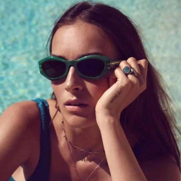 🕶️ New Dior DIORSIGNATURE B1U 55C0 Sunglasses - Shiny Green Frame, Green Lenses - Picture 2 of 12